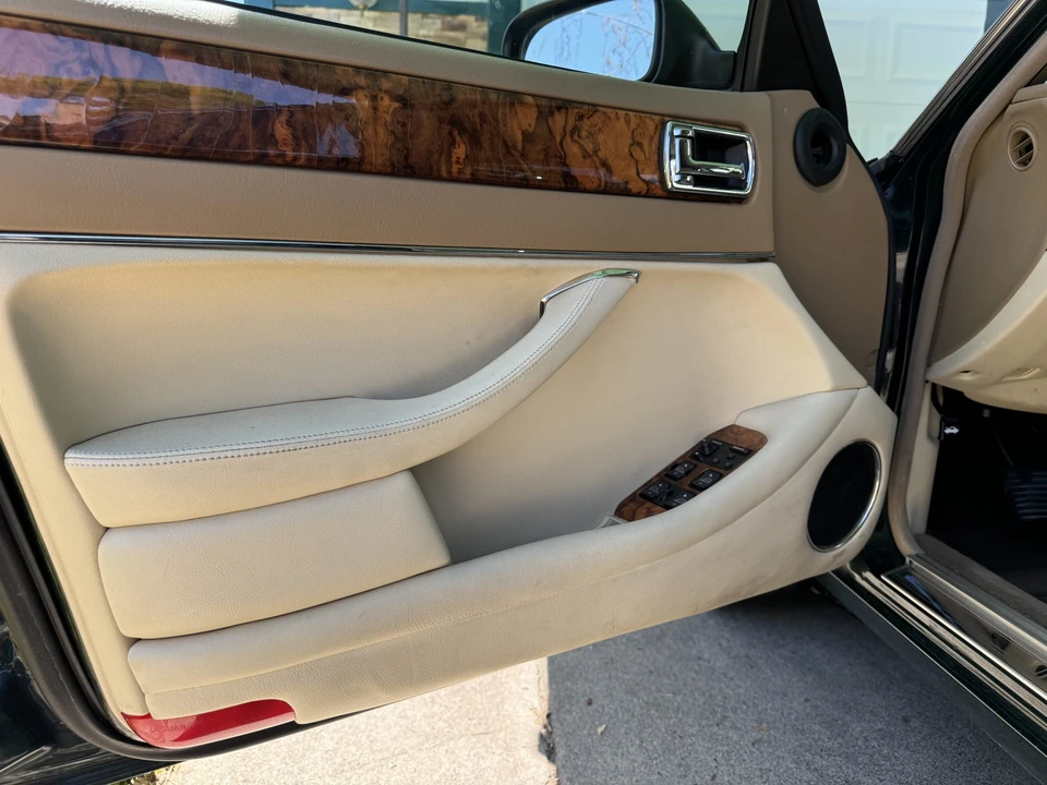 1995 Jaguar X300 XJ - Image 19 of 31