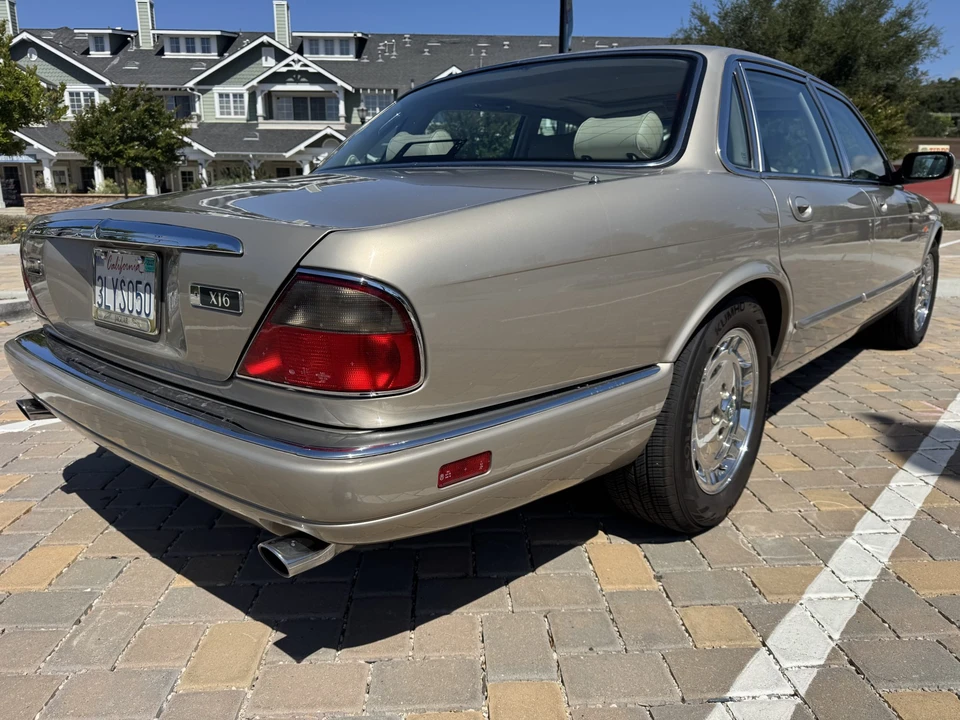 1995 Jaguar X300 XJ - Image 5 of 31