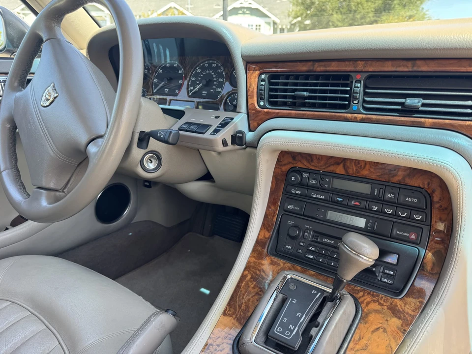1995 Jaguar X300 XJ - Image 25 of 31