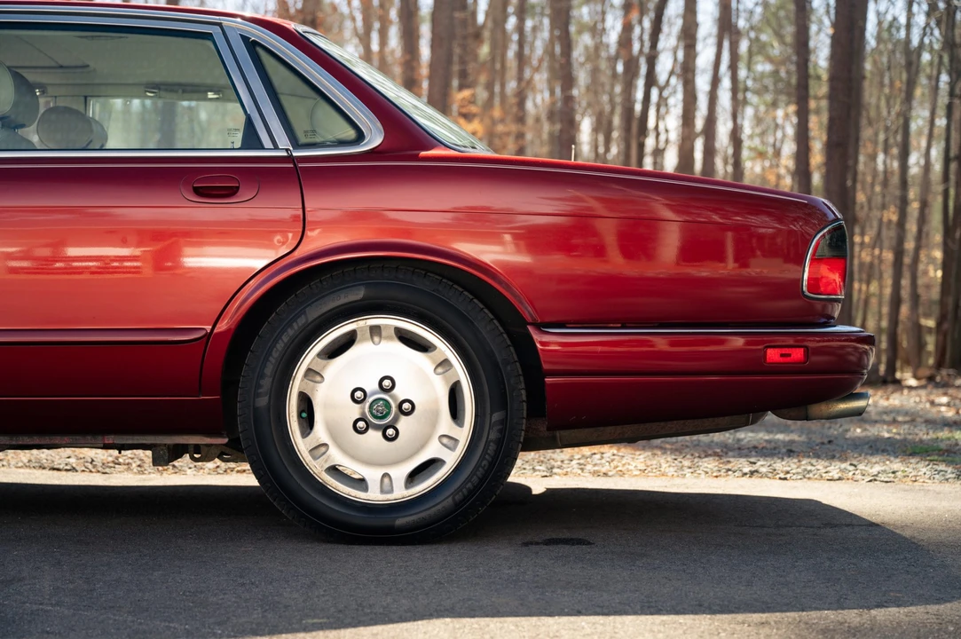 1995 Jaguar X300 XJ - Image 31 of 31