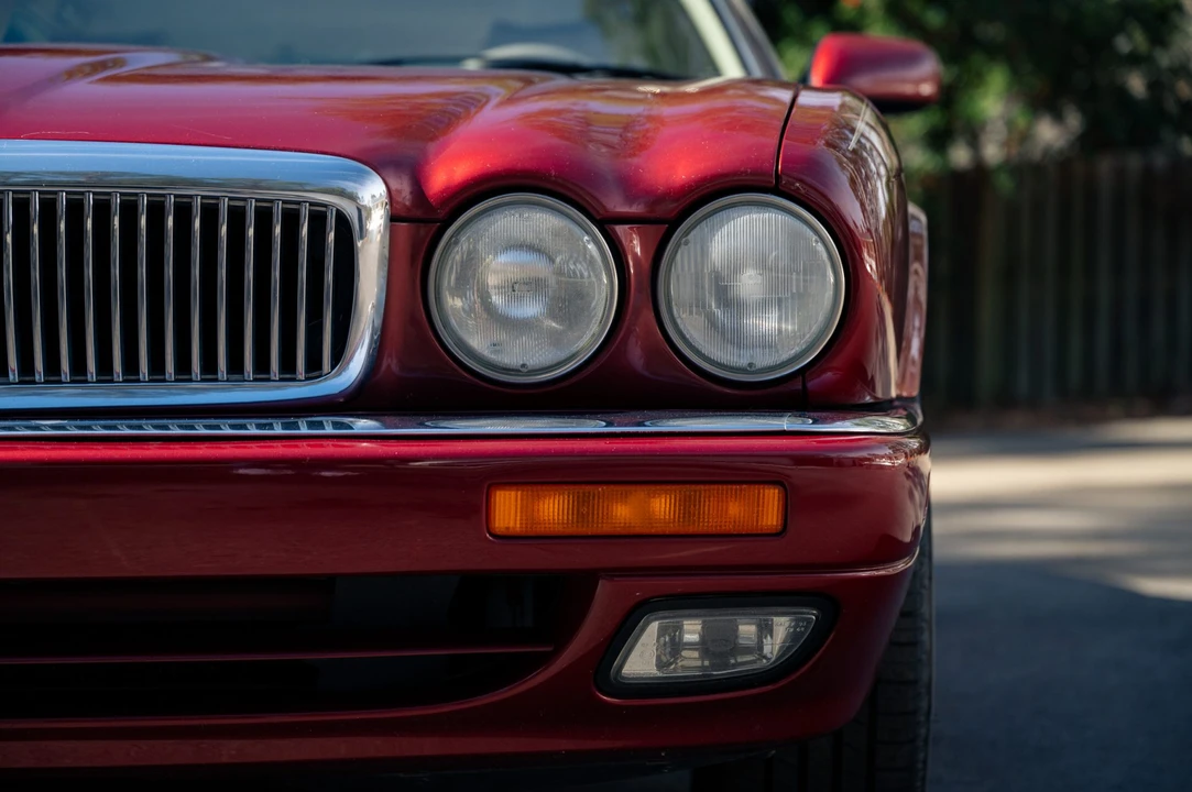 1995 Jaguar X300 XJ - Image 12 of 31