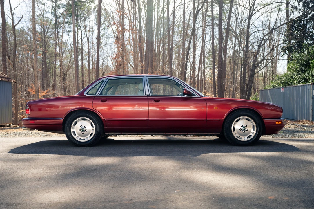 1995 Jaguar X300 XJ - Image 5 of 31