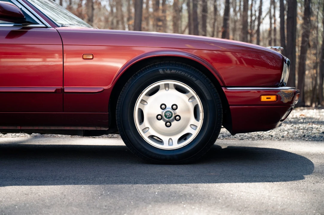 1995 Jaguar X300 XJ - Image 29 of 31