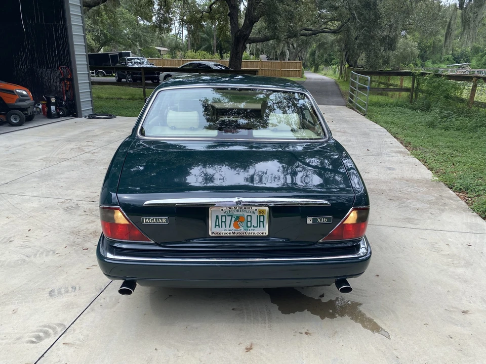 1995 Jaguar X300 XJ - Image 14 of 31