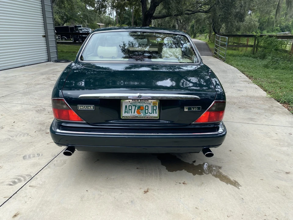 1995 Jaguar X300 XJ - Image 17 of 31