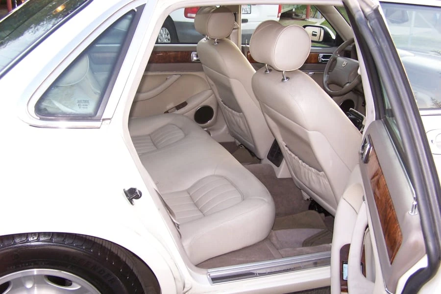 1995 Jaguar X300 XJ - Image 4 of 10