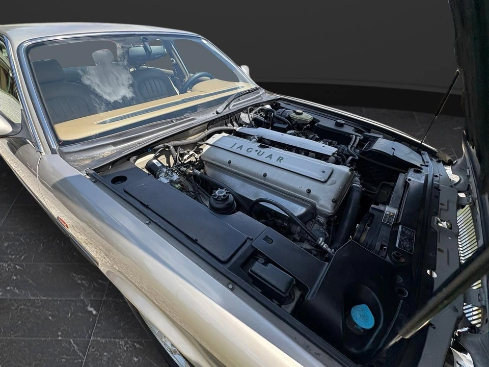 1995 Jaguar X300 XJ - Image 18 of 30