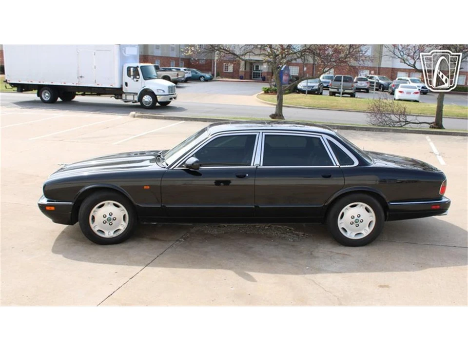 1995 Jaguar X300 XJ - Image 24 of 31