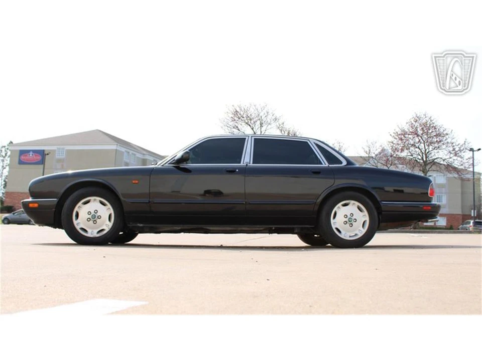 1995 Jaguar X300 XJ - Image 4 of 31