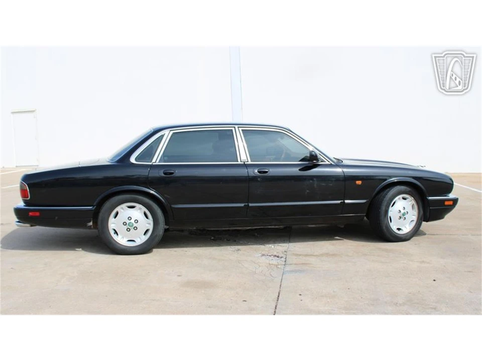 1995 Jaguar X300 XJ - Image 5 of 31