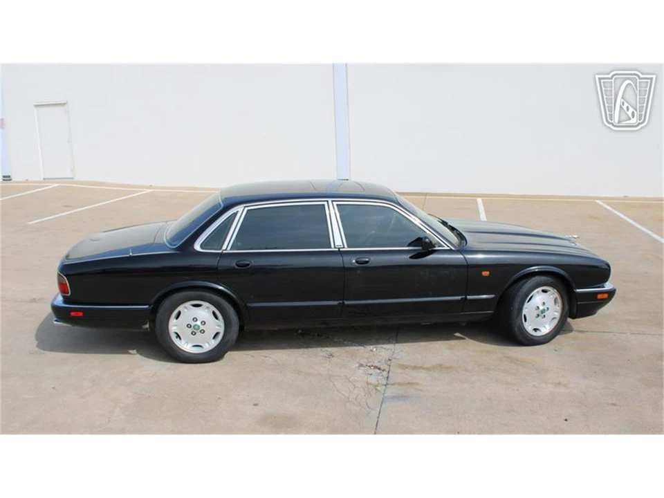 1995 Jaguar X300 XJ - Image 29 of 31