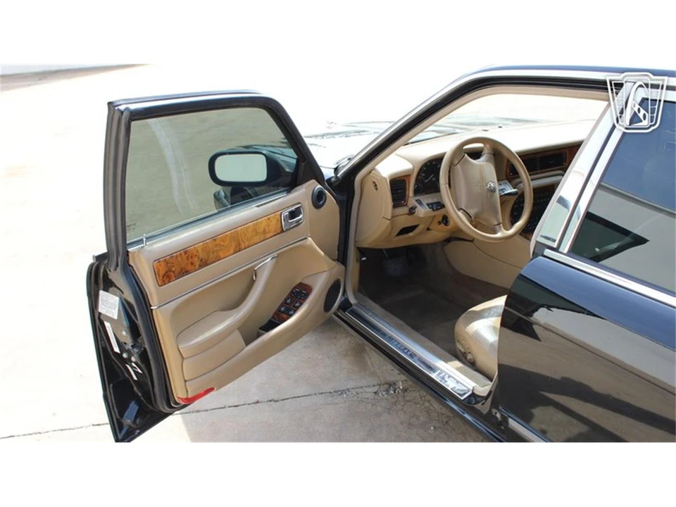 1995 Jaguar X300 XJ - Image 7 of 31