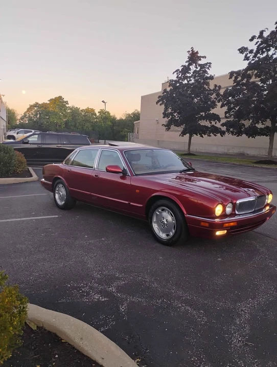1995 Jaguar X300 XJ - Image 6 of 10