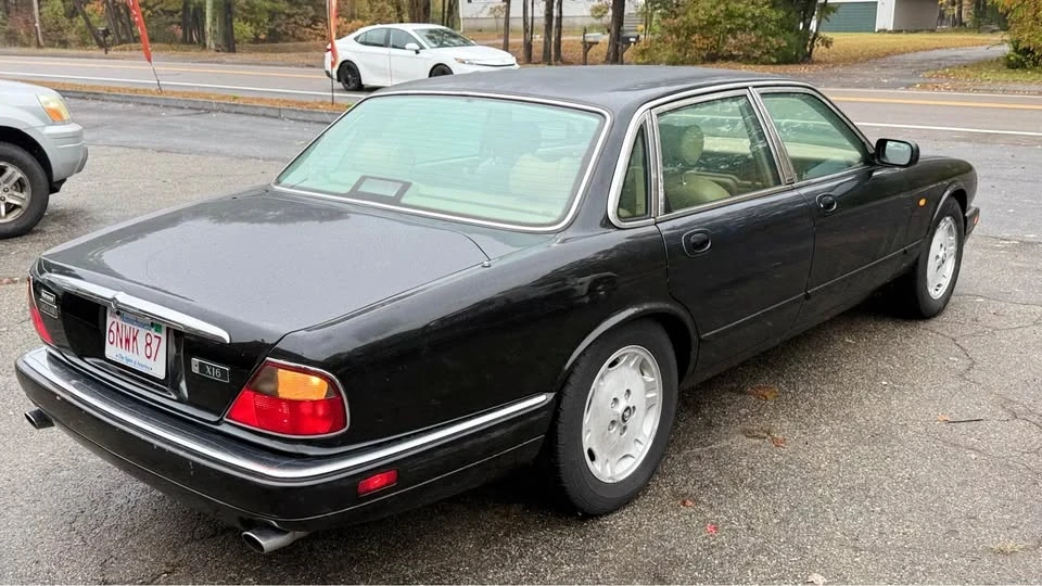 1995 Jaguar X300 XJ - Image 7 of 18