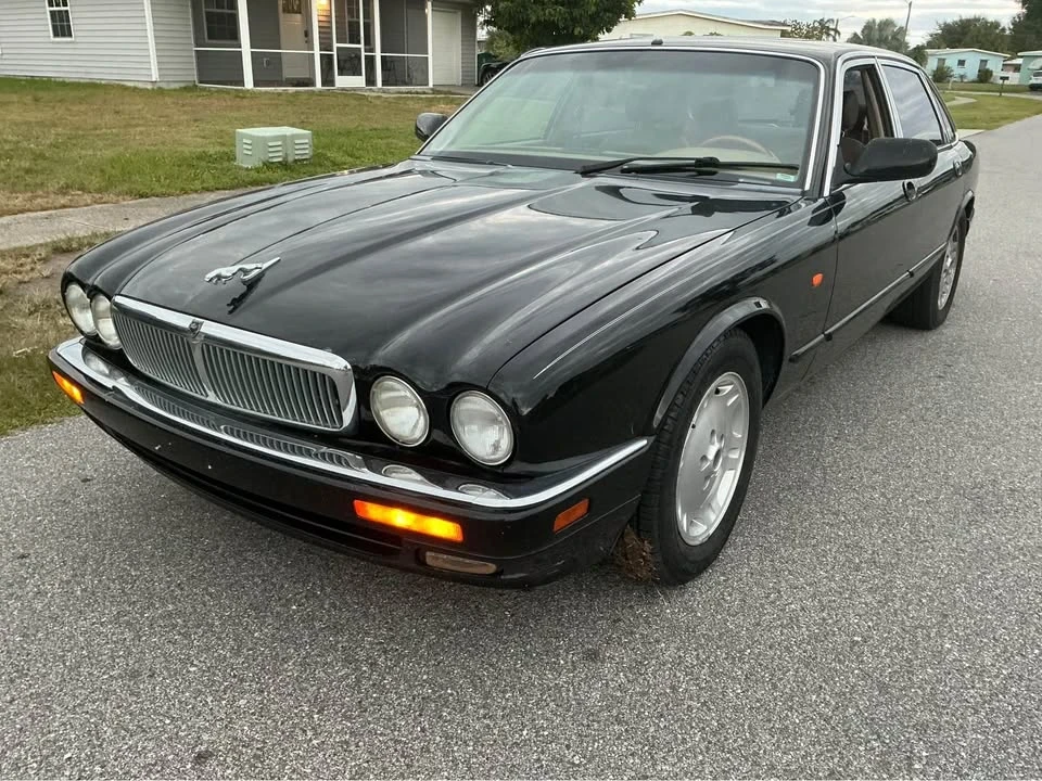 1995 Jaguar X300 XJ - Image 2 of 6