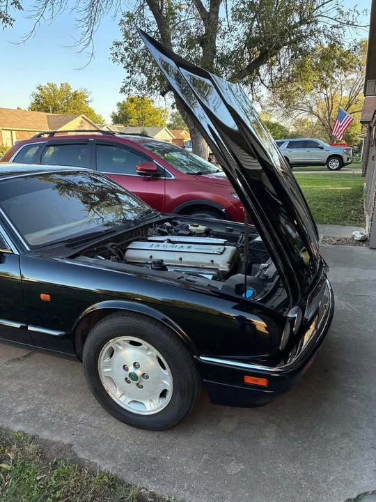 1995 Jaguar X300 XJ - Image 10 of 11
