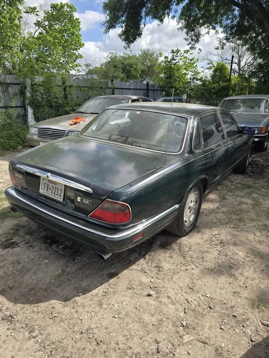 1995 Jaguar X300 XJ - Image 3 of 10