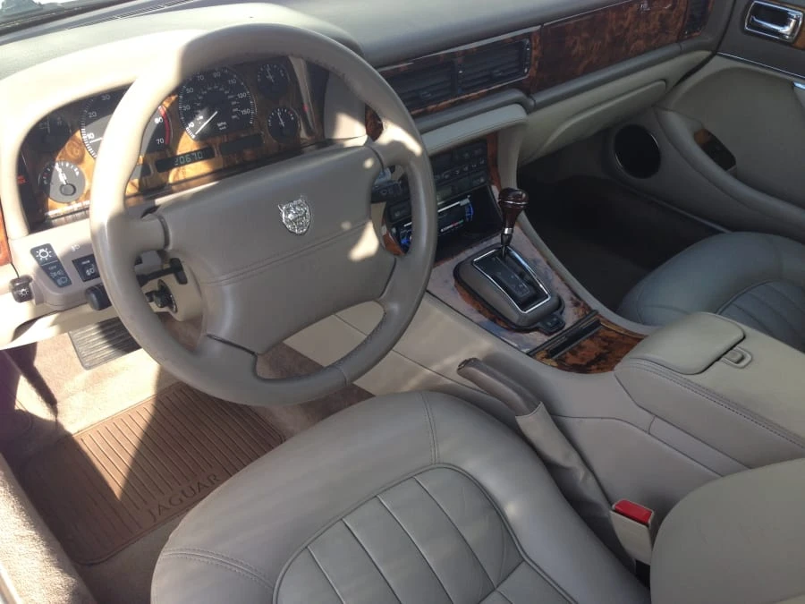 1995 Jaguar X300 XJ - Image 5 of 7