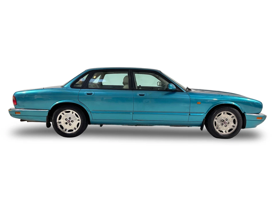 1995 Jaguar X300 XJ - Image 2 of 31