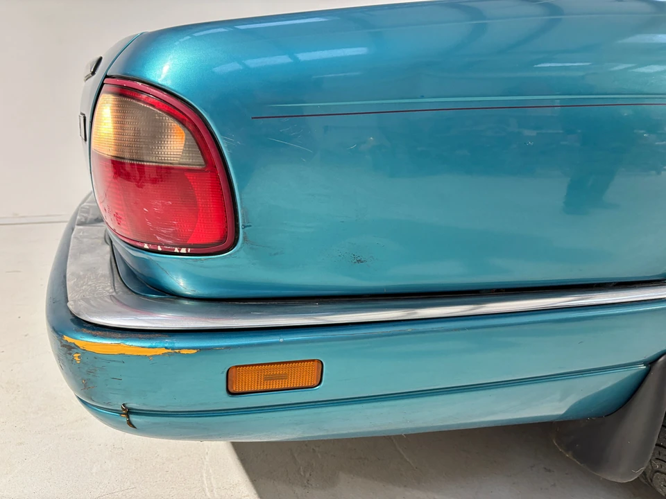 1995 Jaguar X300 XJ - Image 16 of 31