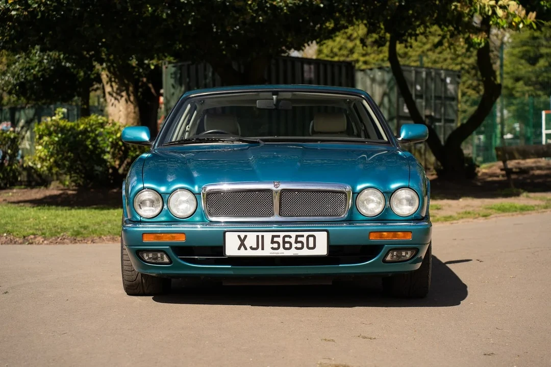 1995 Jaguar X300 XJ - Image 7 of 30