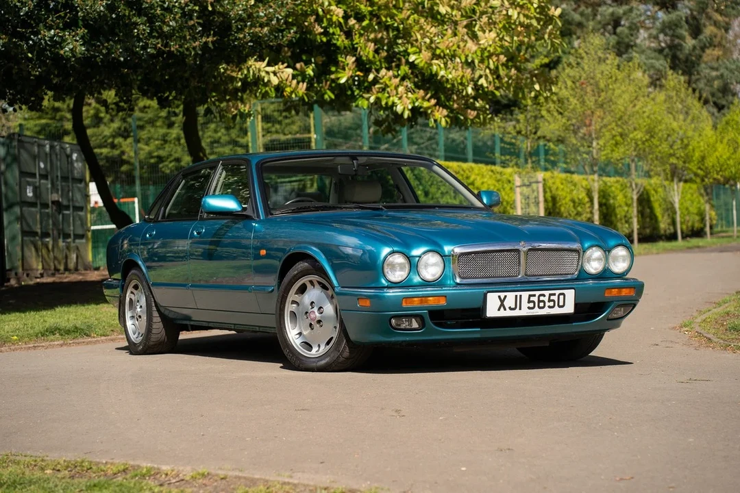 1995 Jaguar X300 XJ - Image 4 of 30