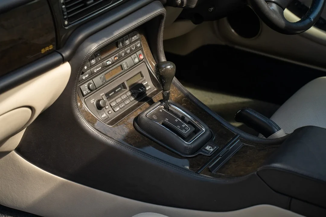 1995 Jaguar X300 XJ - Image 20 of 30