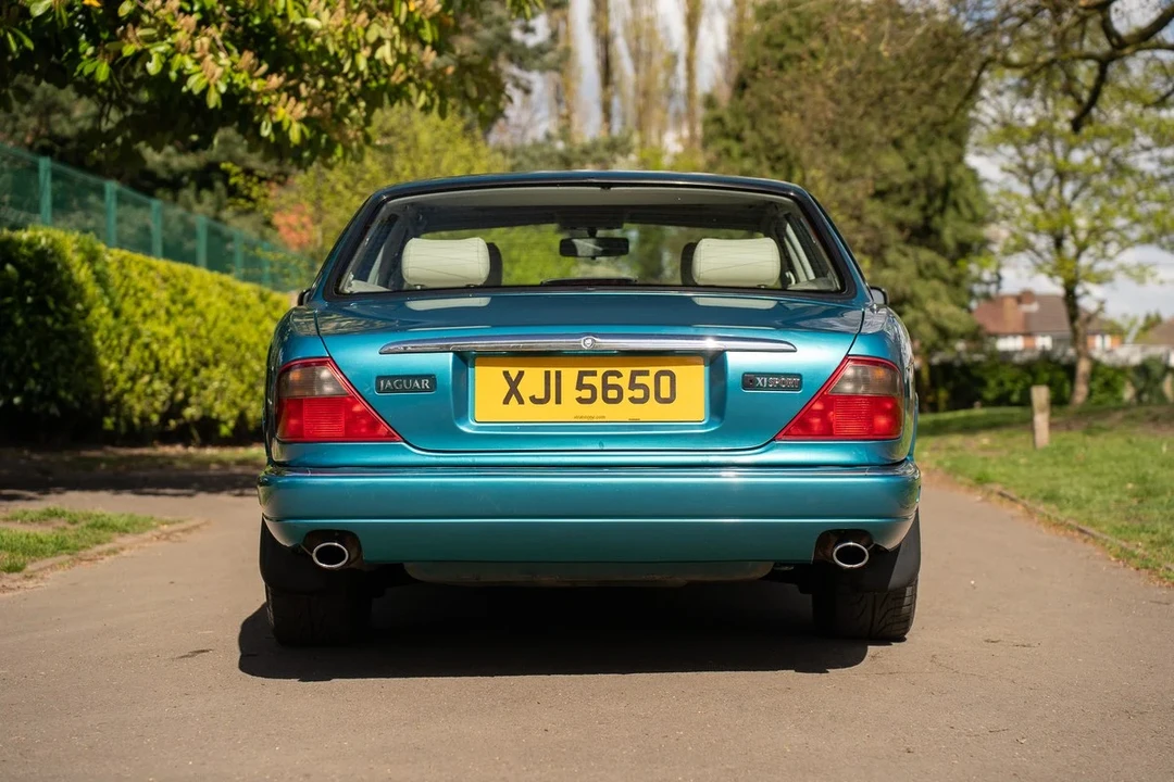 1995 Jaguar X300 XJ - Image 9 of 30