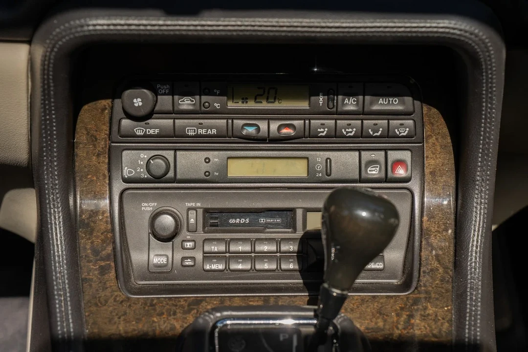 1995 Jaguar X300 XJ - Image 26 of 30