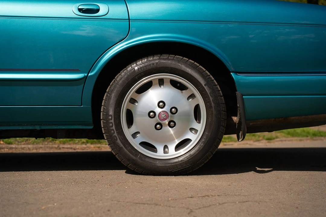 1995 Jaguar X300 XJ - Image 14 of 31