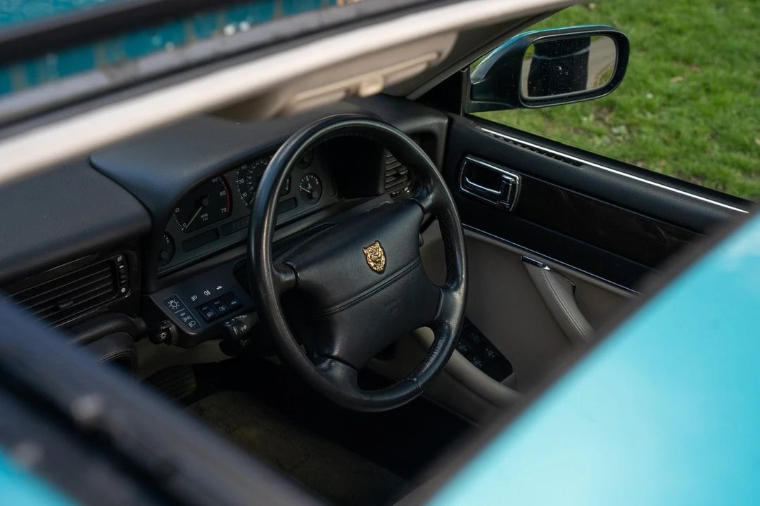 1995 Jaguar X300 XJ - Image 15 of 31
