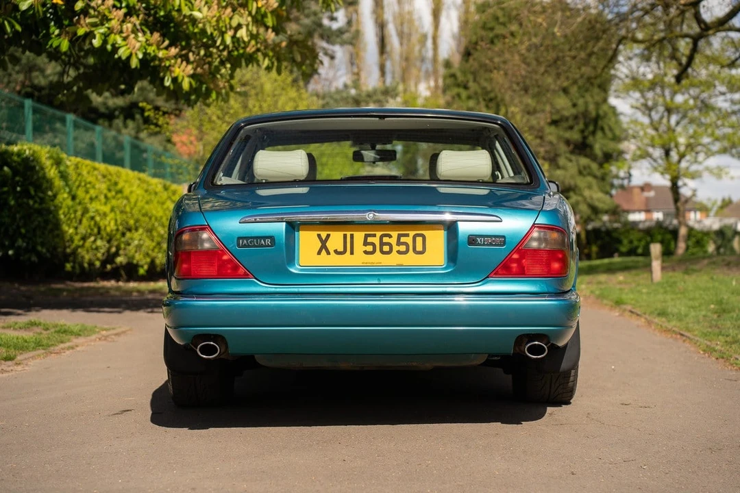 1995 Jaguar X300 XJ - Image 8 of 31