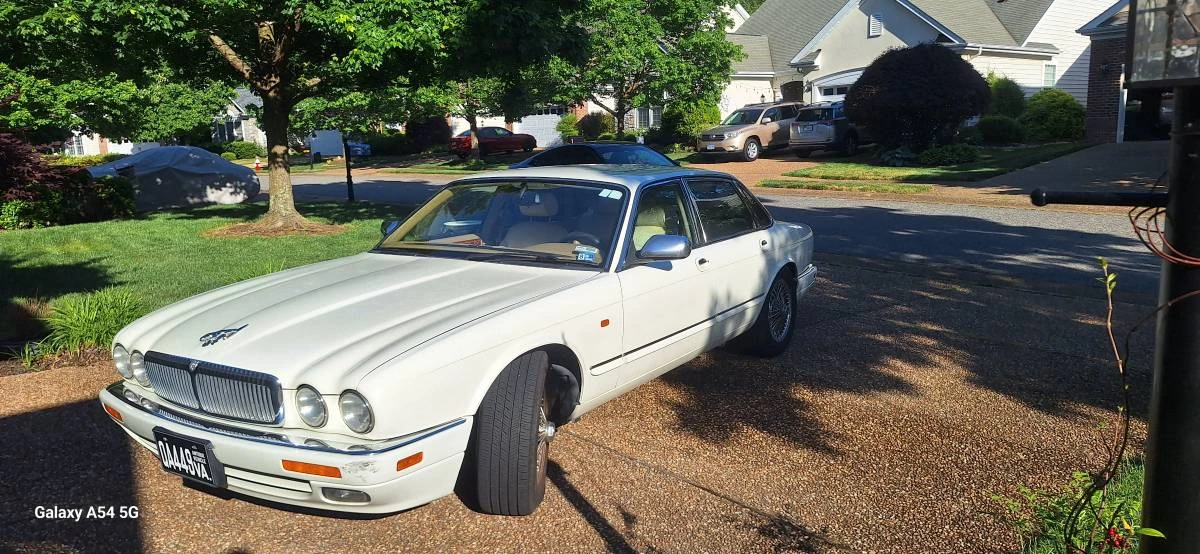 1995 Jaguar XJ - Image 2 of 14