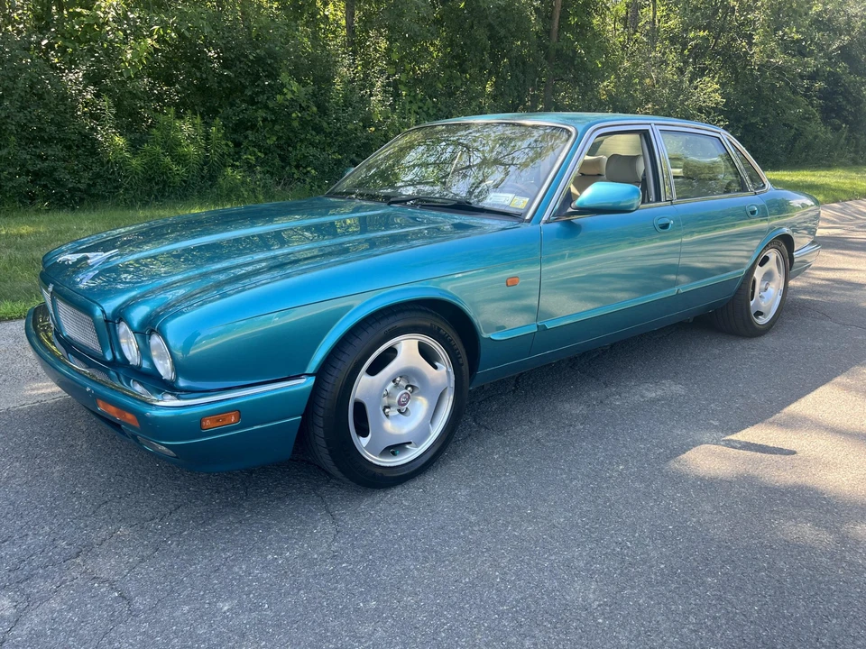 1995 Jaguar X306 XJR - Image 24 of 31