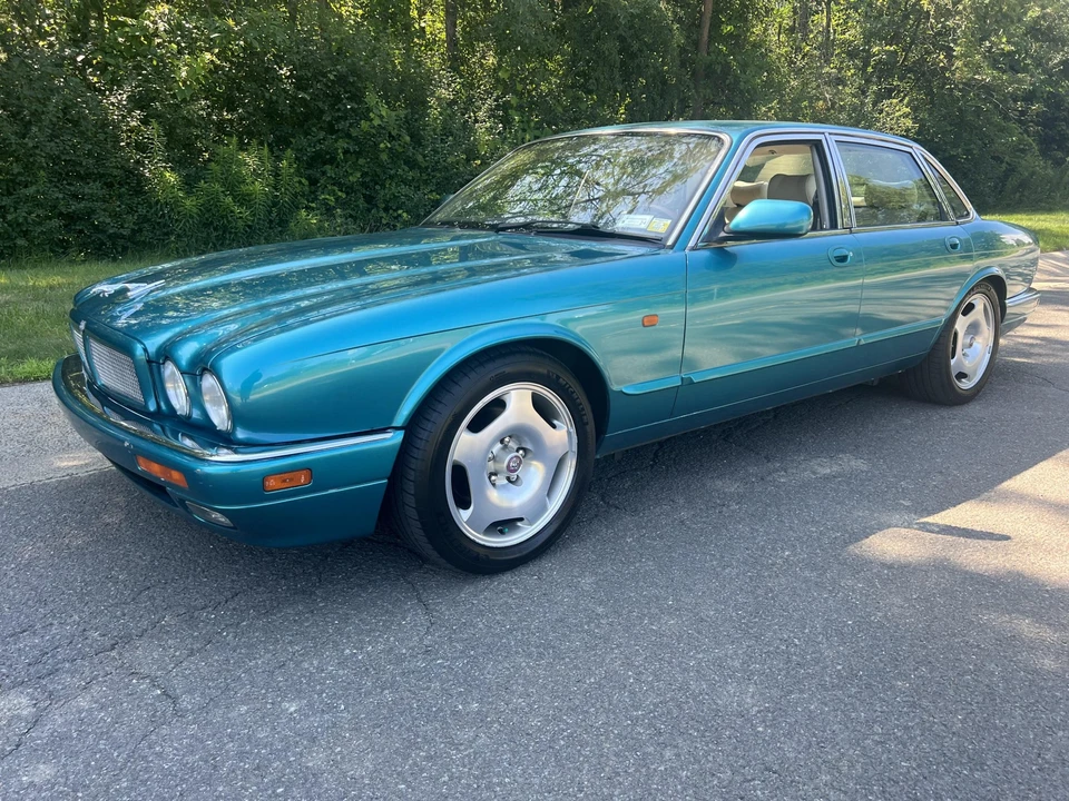 1995 Jaguar X306 XJR - Image 25 of 31
