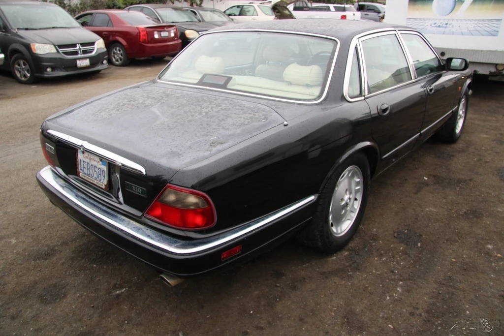 1995 Jaguar X306 XJR - Image 6 of 21