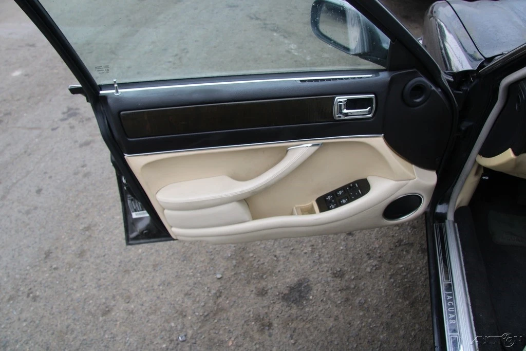 1995 Jaguar X306 XJR - Image 12 of 21