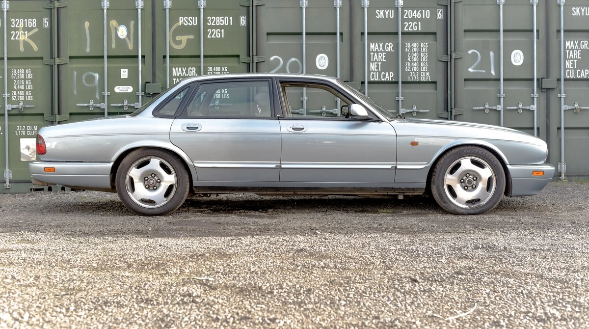 1994 Jaguar X306 XJR - Image 12 of 30