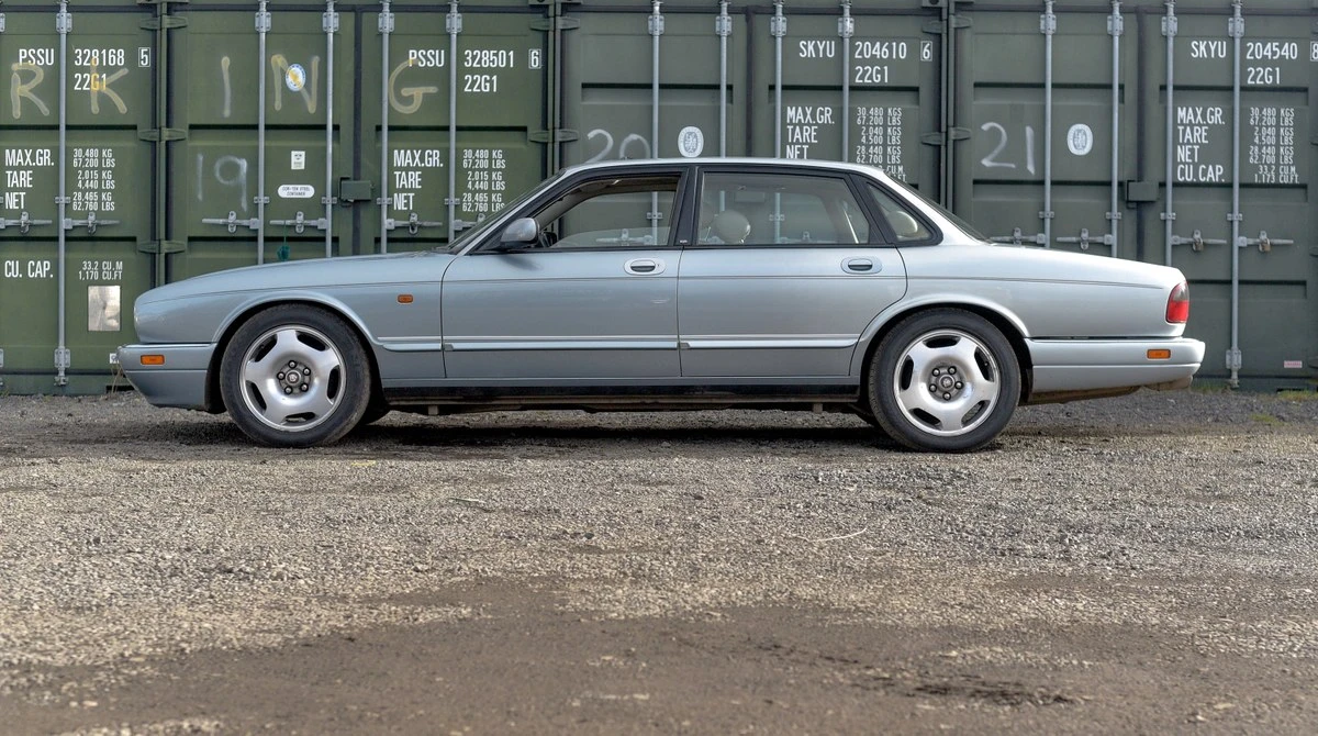 1994 Jaguar X306 XJR - Image 9 of 30