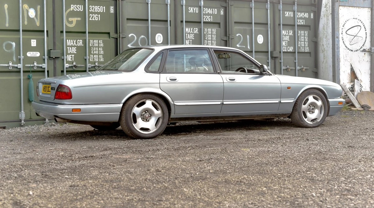 1994 Jaguar X306 XJR - Image 7 of 30