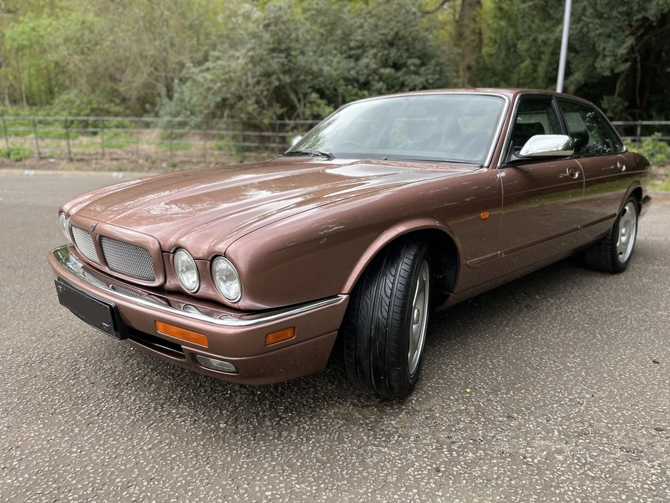 1995 Jaguar X306 XJR - Image 2 of 30