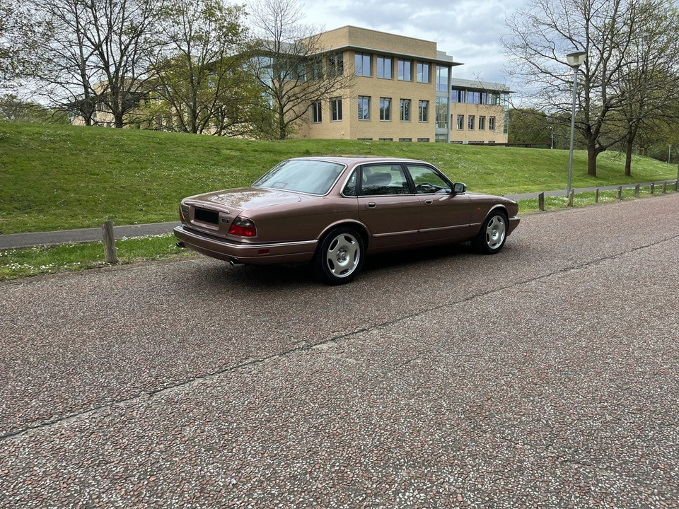 1995 Jaguar X306 XJR - Image 21 of 30