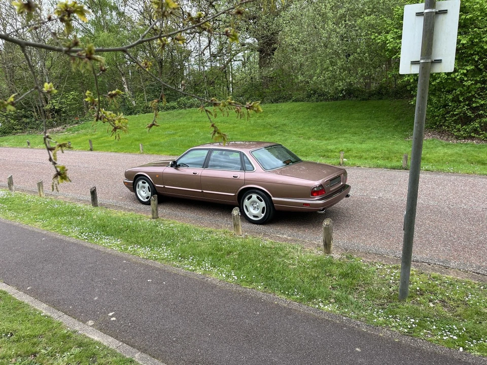 1995 Jaguar X306 XJR - Image 19 of 30