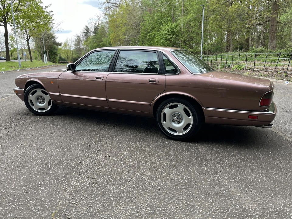 1995 Jaguar X306 XJR - Image 4 of 30