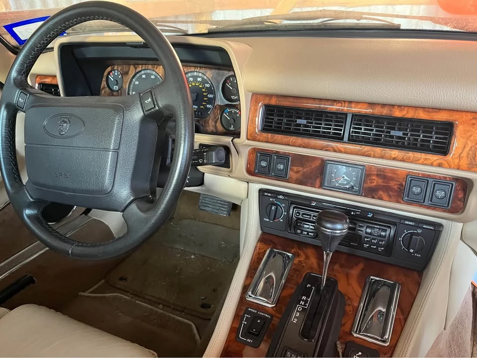 1995 Jaguar XJS - Image 3 of 9
