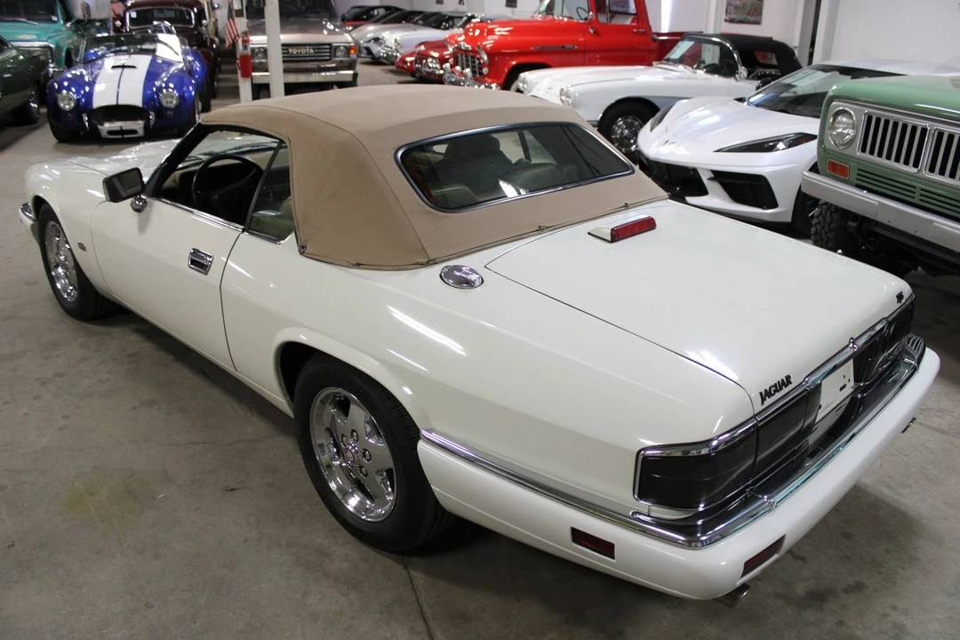 1995 Jaguar XJS - Image 17 of 21