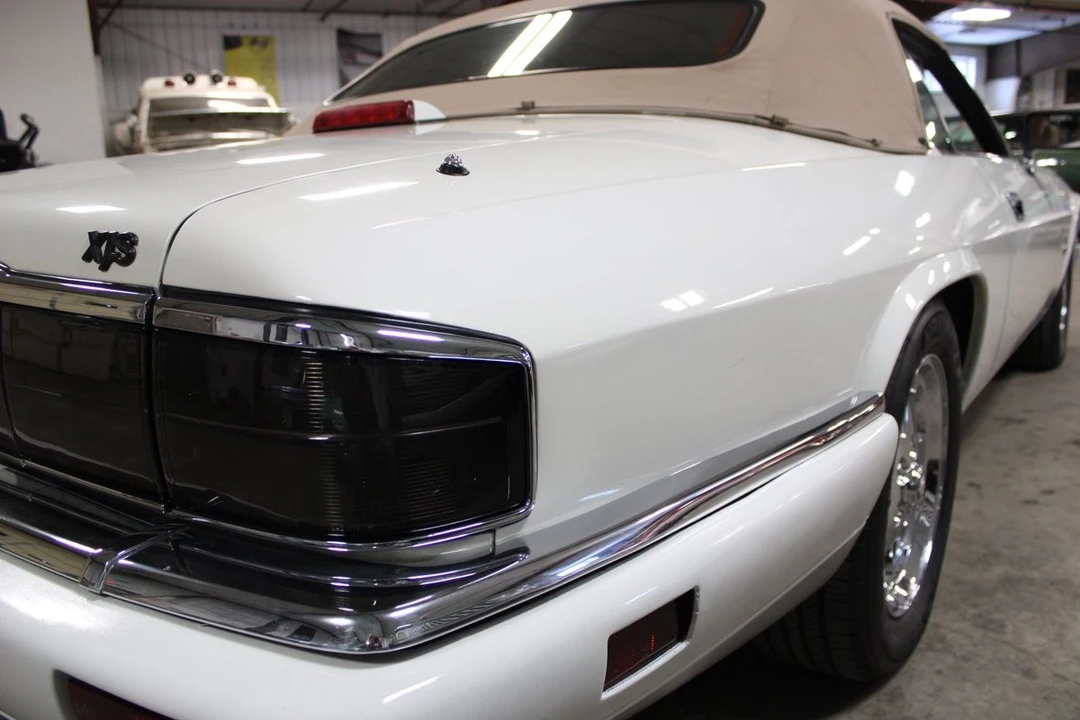 1995 Jaguar XJS - Image 13 of 21