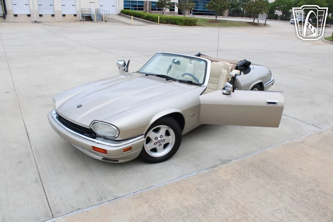 1995 Jaguar XJS - Image 8 of 12