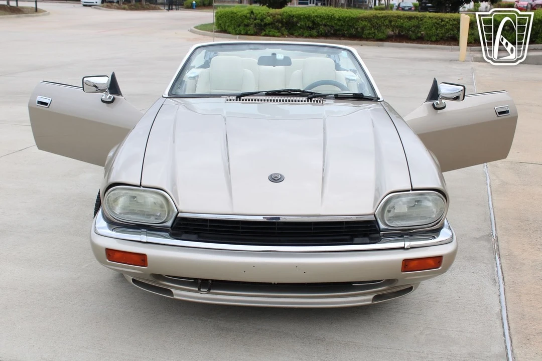 1995 Jaguar XJS - Image 7 of 12