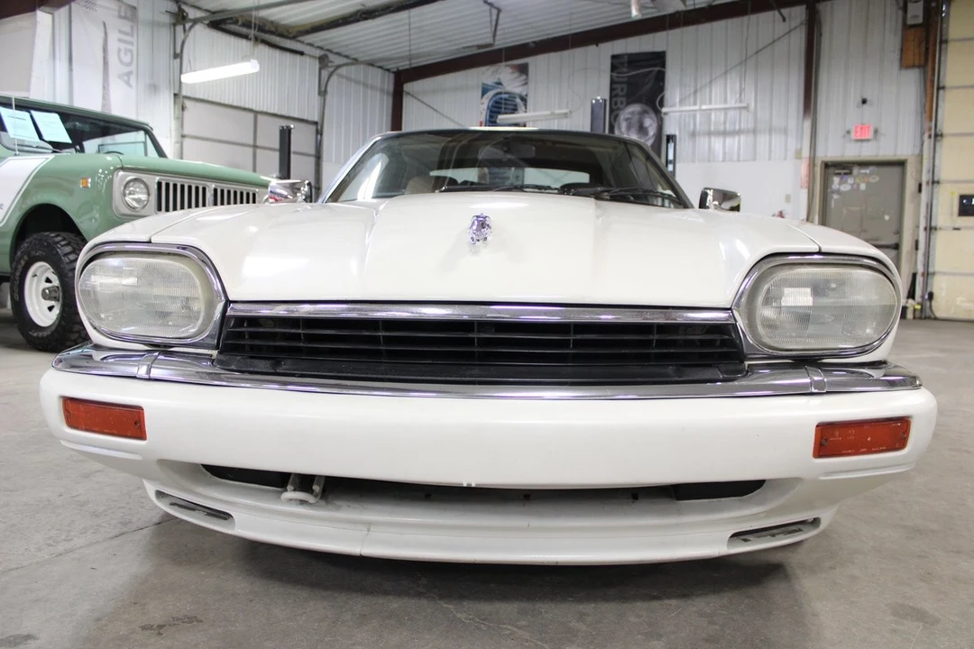 1995 Jaguar XJS - Image 9 of 21